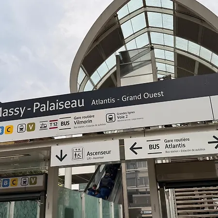 Parking Inclus A Paris - Rer B & C & Tgv & Navette Orly
